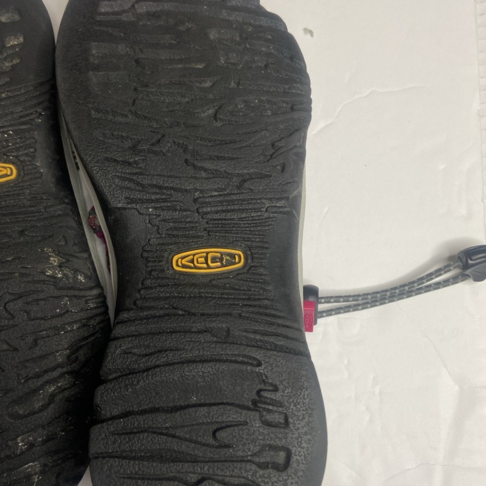 Keen Women's Multi-Color Outdoor Sandals - Picture 8 of 8
